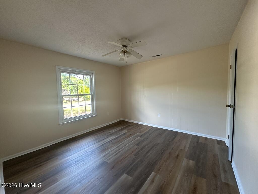 21 Crown Point Road Hubert, NC 28539 - Photo 10 of 13 Bedroom 3