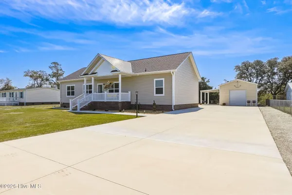 $639,000 | 204 Nelson Street, Harkers Island, NC 28531