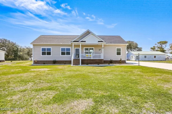 $639,000 | 204 Nelson Street, Harkers Island, NC 28531