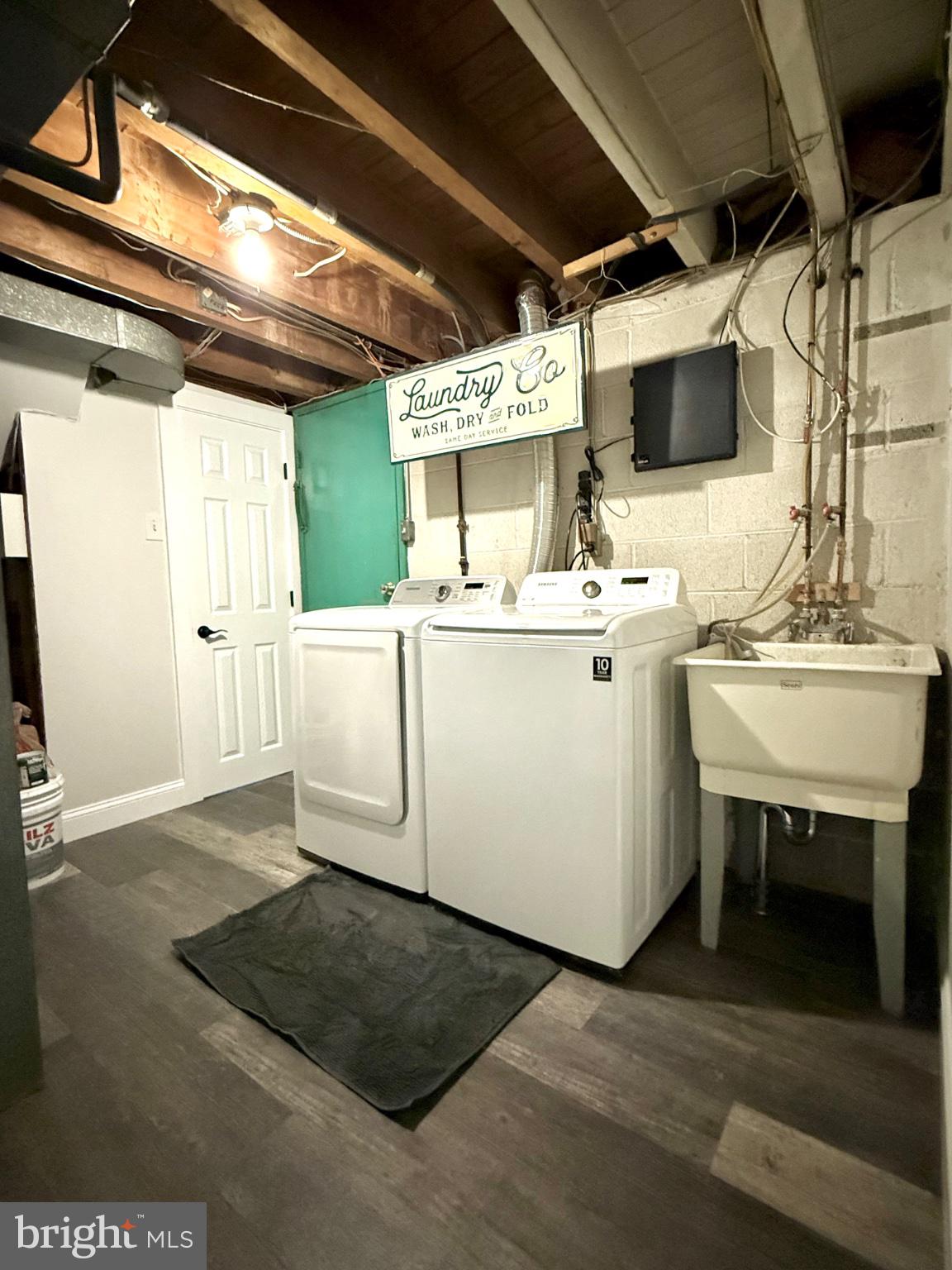 12820 Elnora Road Philadelphia, PA 19154 - Photo 26 of 31 Charming laundry space with vintage flair.