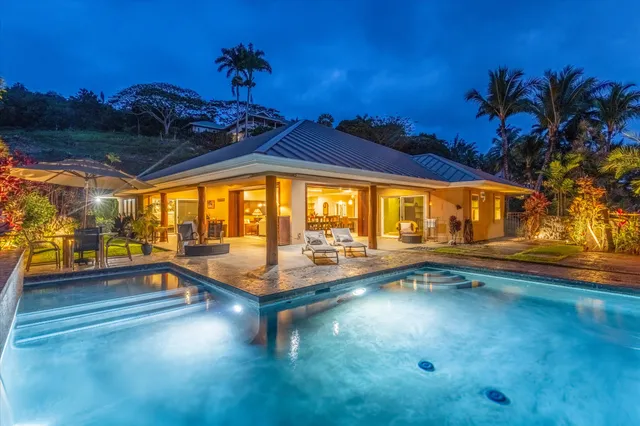 $2,695,000 | 75-665 Kula Kai, Kailua-Kona, HI 96740