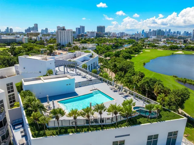 $3,425,000 | 2001 Meridian Avenue, Unit PH01, Miami Beach, FL 33139