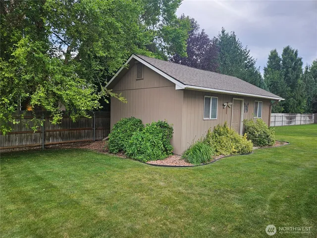 $699,000 | 1240 Vintage Avenue, Richland, WA 99352