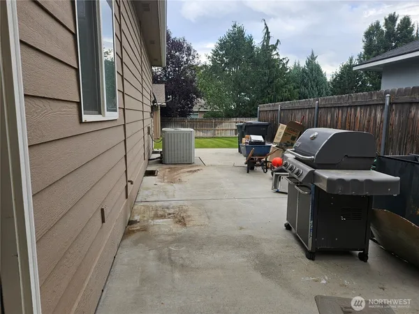 $675,000 | 1240 Vintage Avenue, Richland, WA 99352