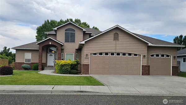 $675,000 | 1240 Vintage Avenue, Richland, WA 99352