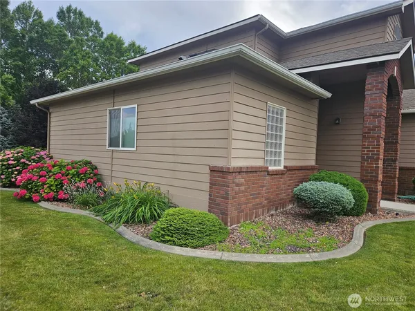 $675,000 | 1240 Vintage Avenue, Richland, WA 99352