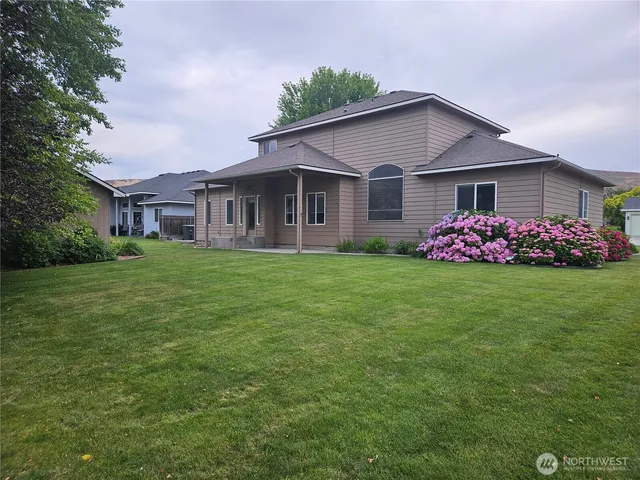 $699,000 | 1240 Vintage Avenue, Richland, WA 99352