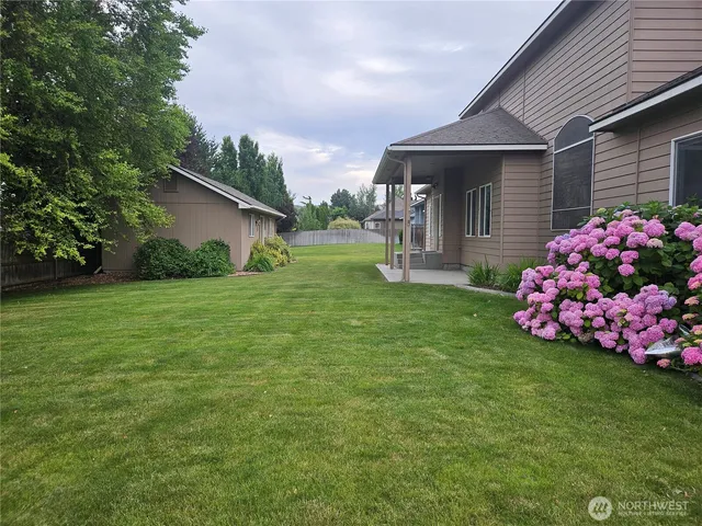 $699,000 | 1240 Vintage Avenue, Richland, WA 99352