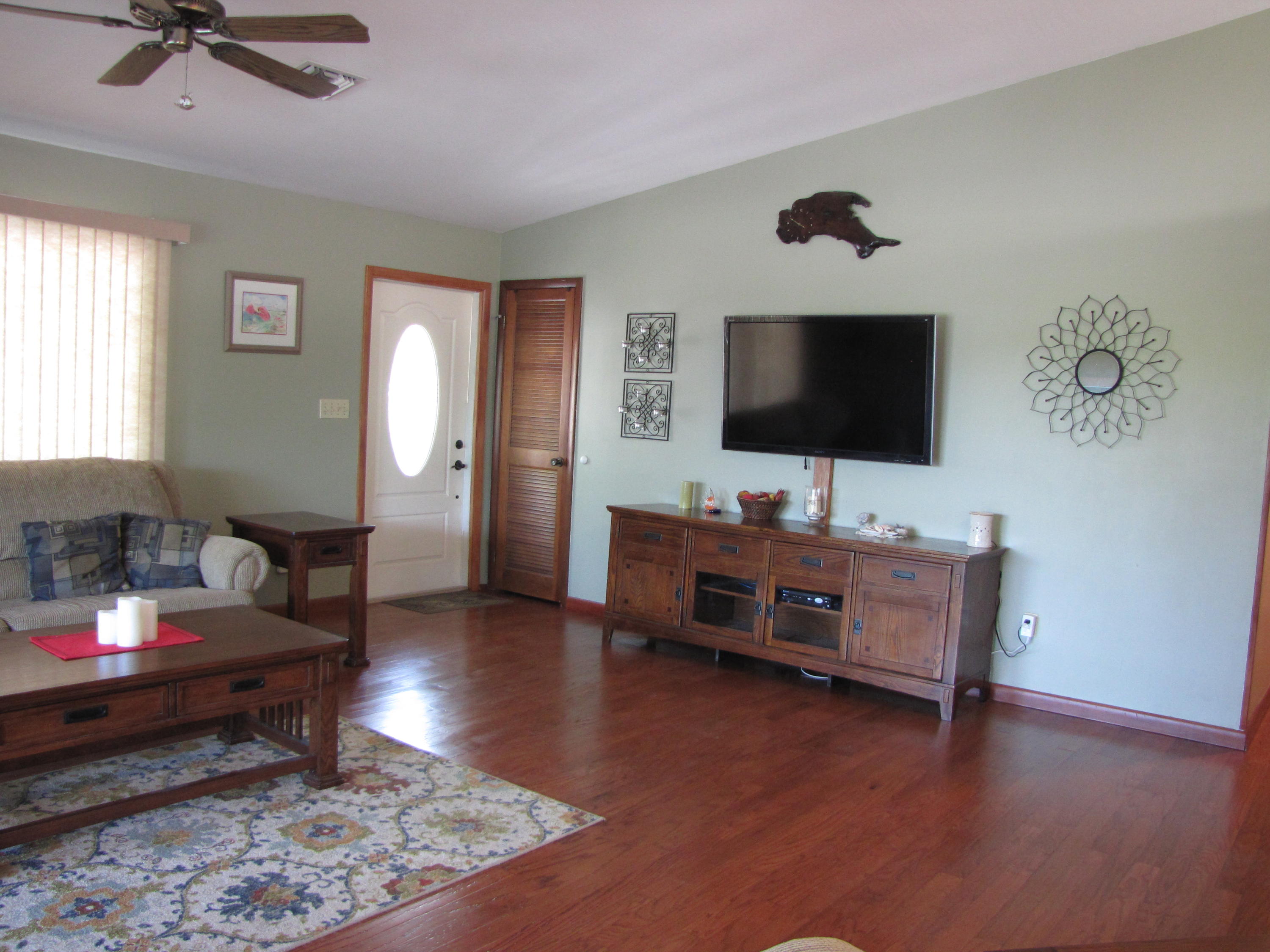 28571 Maracaibo Road Summerland Key, FL 33042 - Photo 2 of 35 large living room