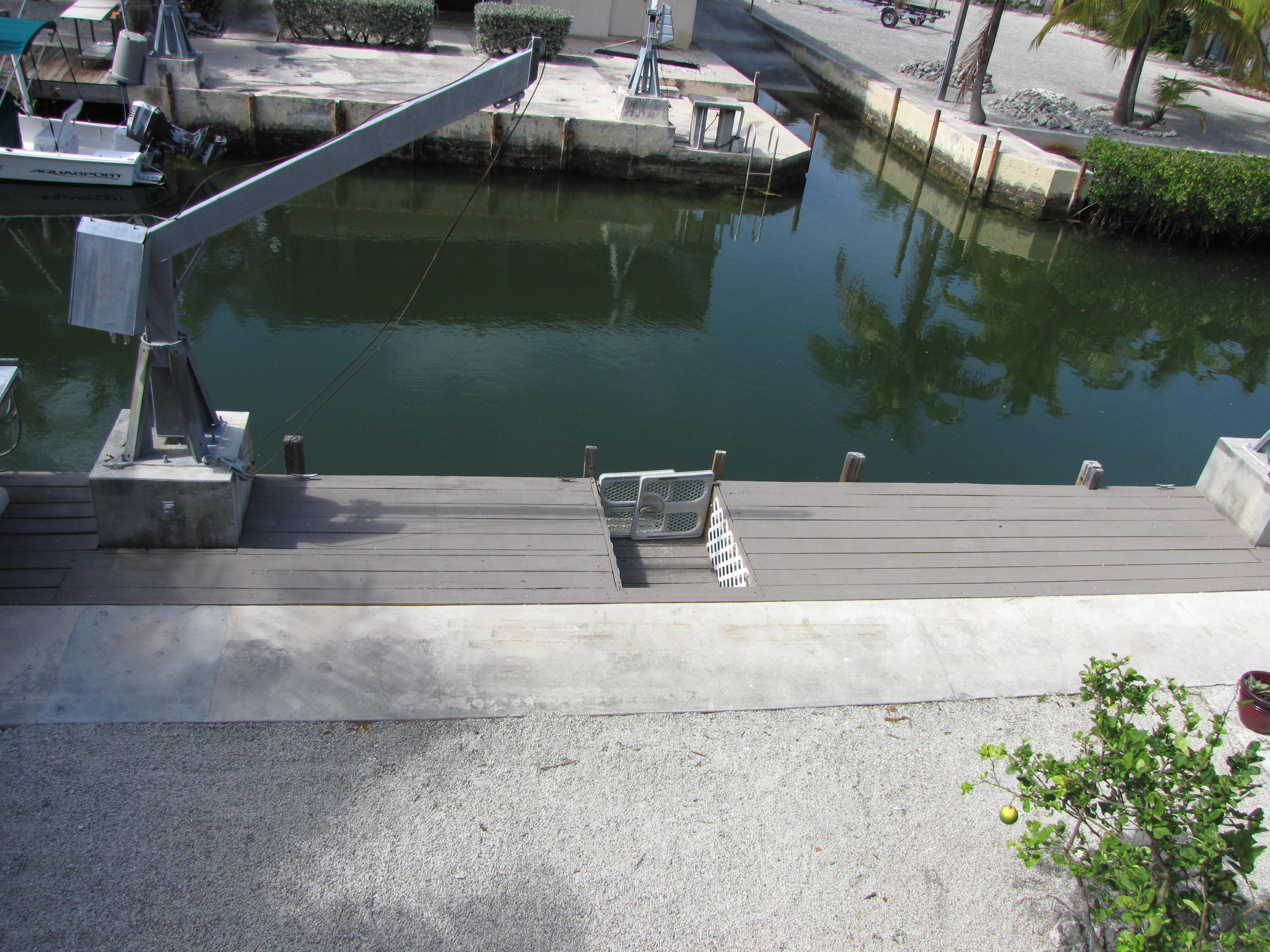 28571 Maracaibo Road Summerland Key, FL 33042 - Photo 7 of 35 step down dock