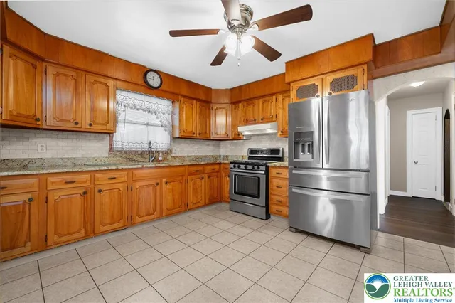 $374,900 | 1819 10th Street, Bethlehem, PA 18020