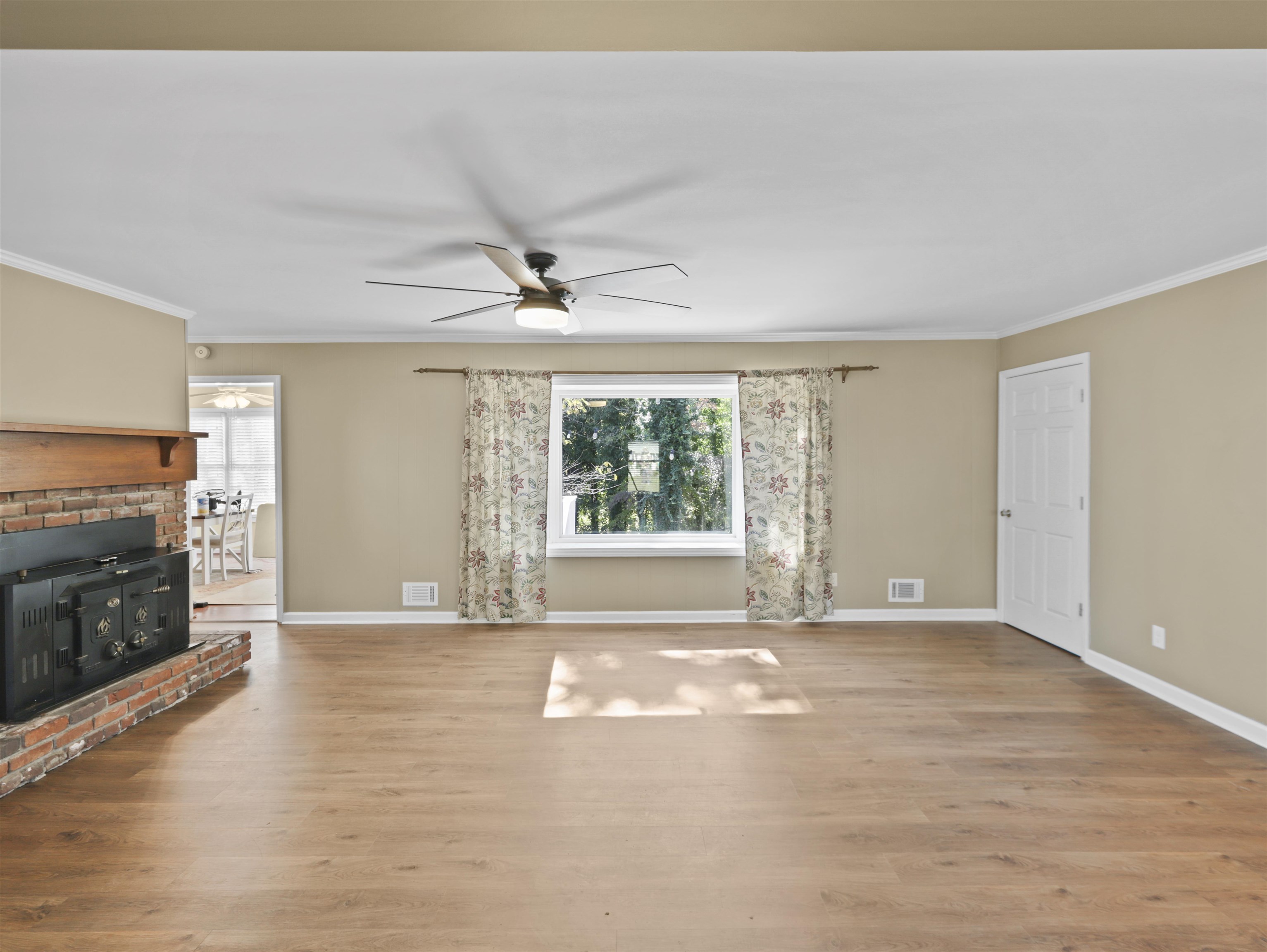 201 Crestview Drive Gaffney, SC 29340 - Photo 6 of 42