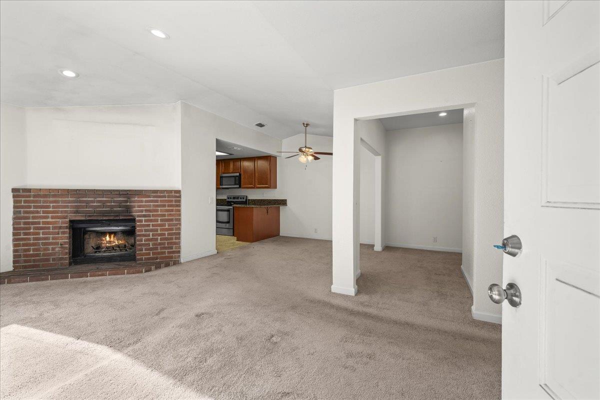 5908 El Sol Way Citrus Heights, CA 95621 - Photo 7 of 28