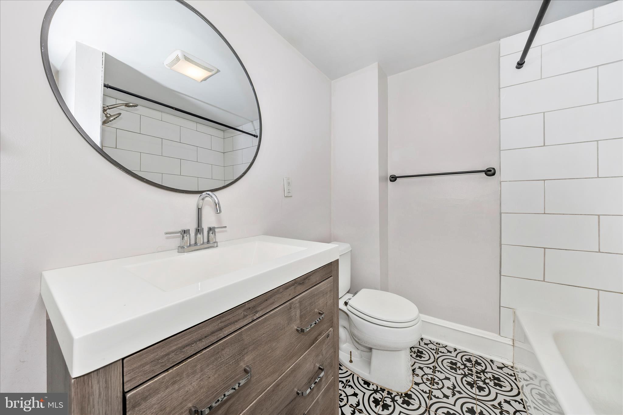 202 Maple Avenue Frederick, MD 21701 - Photo 27 of 41 Hall Bathroom