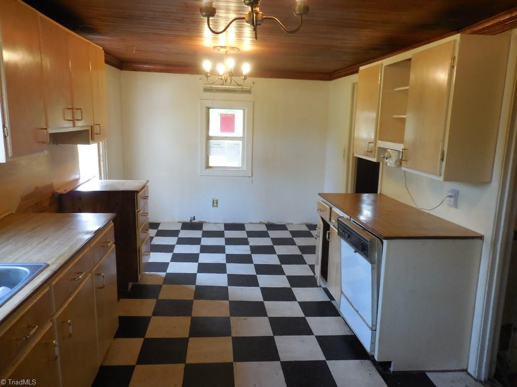 6744 Coltrane Mill Road Greensboro, NC 27406 - Photo 12 of 14