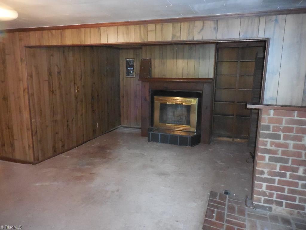 6744 Coltrane Mill Road Greensboro, NC 27406 - Photo 4 of 14