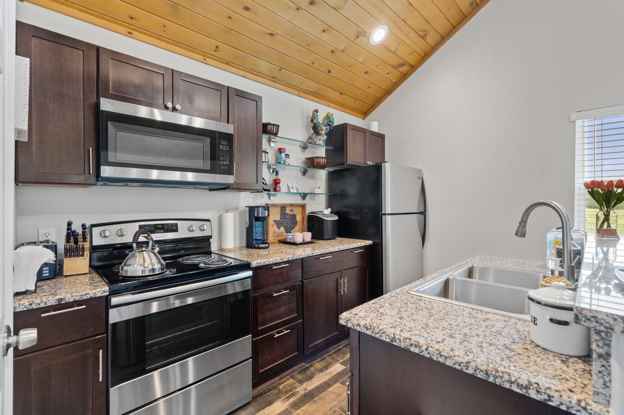 14909 Fitzhugh Road, Unit B Austin, TX 78736 - Photo 34 of 40