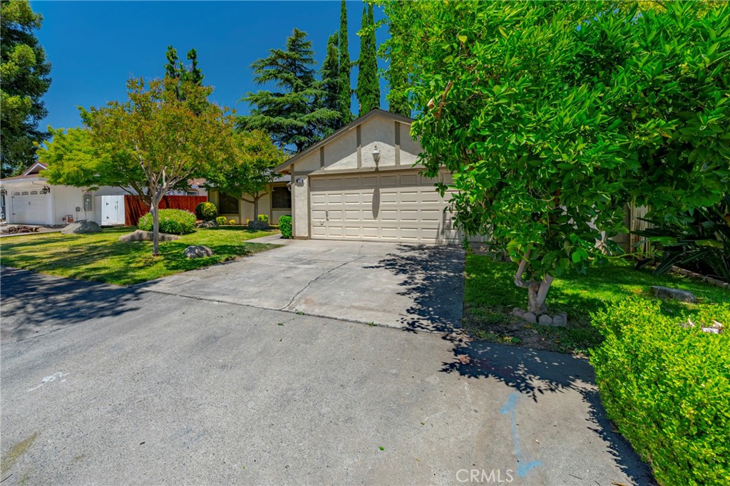 1445 Cameron Lane Merced, CA 95340 - Photo 4 of 39