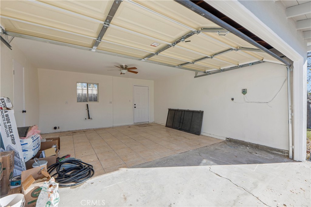 1347 East Ave R-3 Palmdale, CA 93550 - Photo 19 of 22 2 car garage