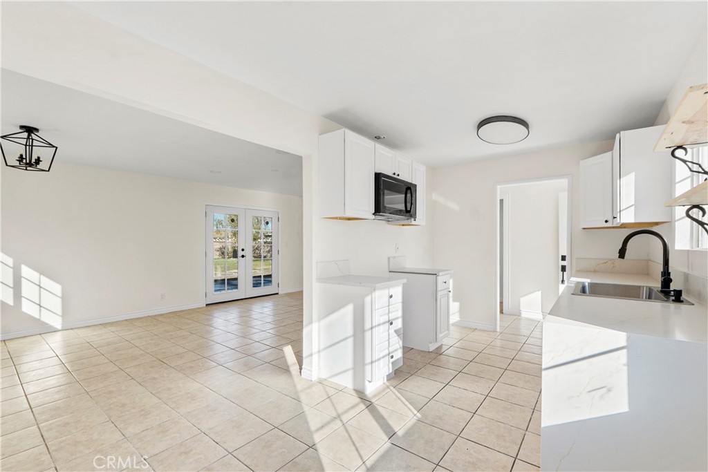 1347 East Ave R-3 Palmdale, CA 93550 - Photo 7 of 22 Kitchen/ dinning room