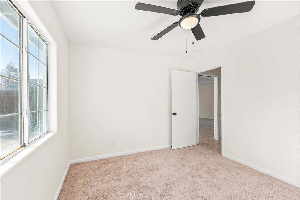 1347 East Ave R-3 Palmdale, CA 93550 - Photo 9 of 22 1st bedroom