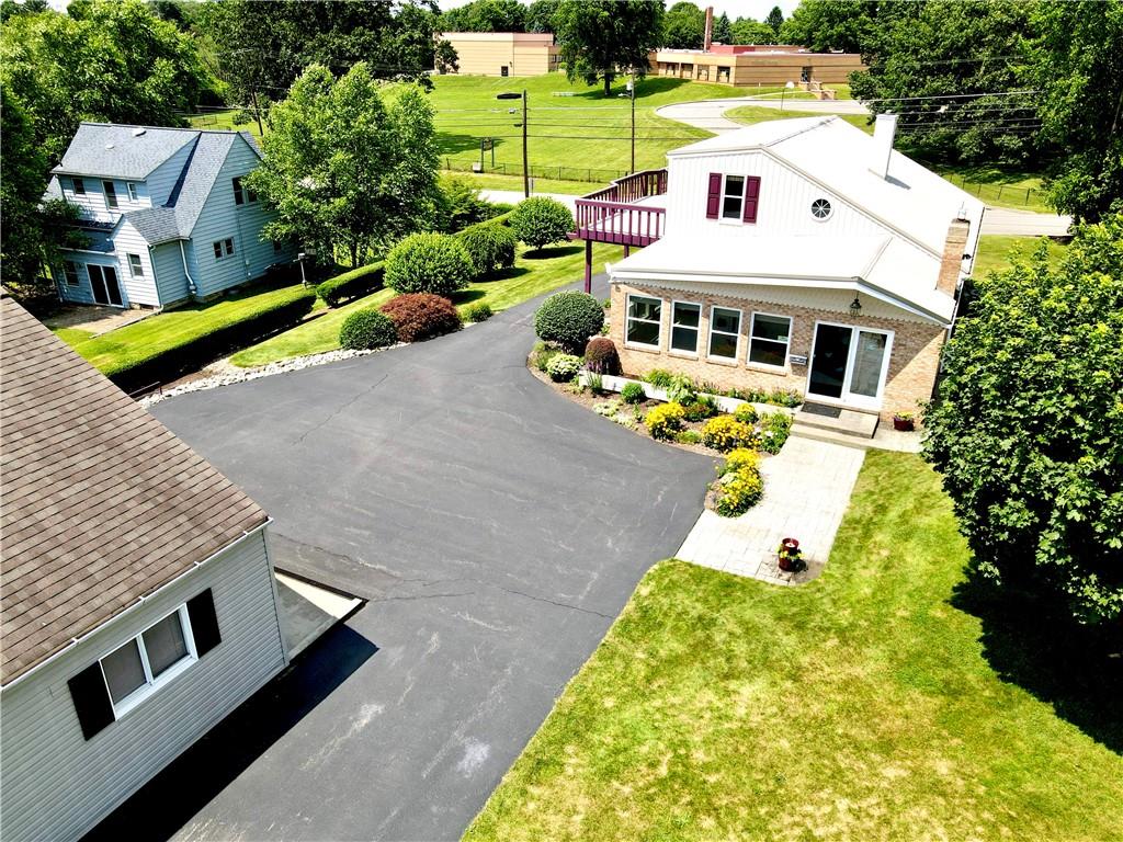 263 Evans City Road Butler, PA 16001 - Photo 2 of 46 Gallery Image 2