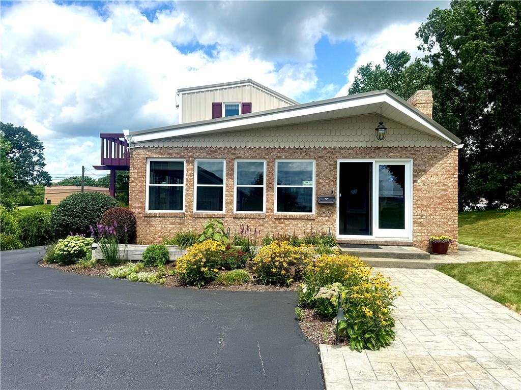 263 Evans City Road Butler, PA 16001 - Photo 3 of 46 Gallery Image 3