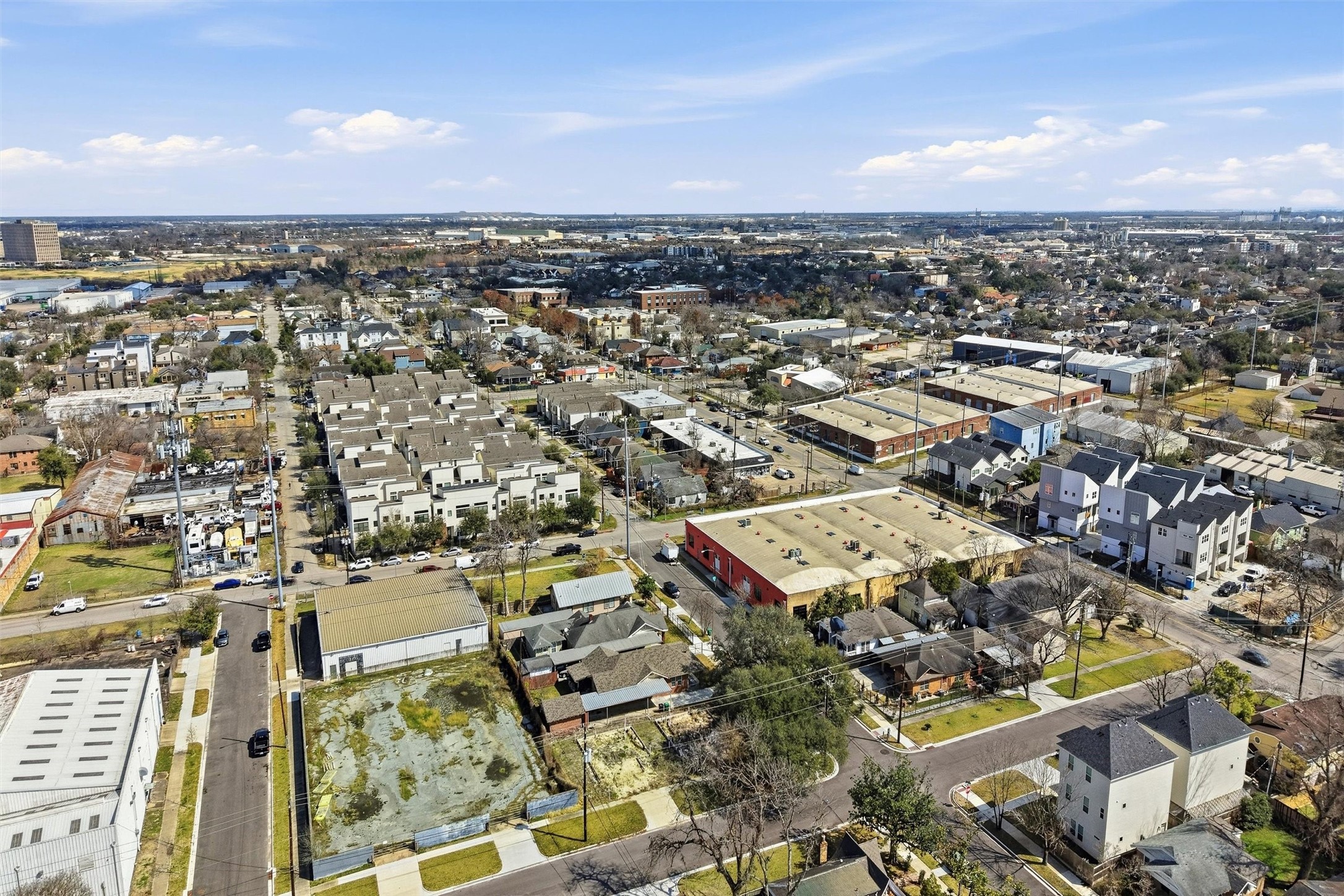 116 Everton Street Houston, TX 77003 - Photo 12 of 14 an aerial view of a city