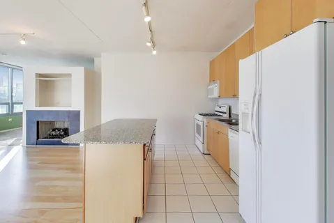 $275,000 | 701 South Wells Street, Unit 1402, Chicago, IL 60607