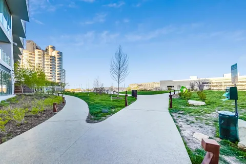 $275,000 | 701 South Wells Street, Unit 1402, Chicago, IL 60607