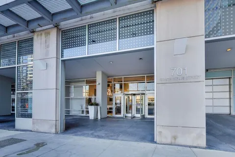 $275,000 | 701 South Wells Street, Unit 1402, Chicago, IL 60607