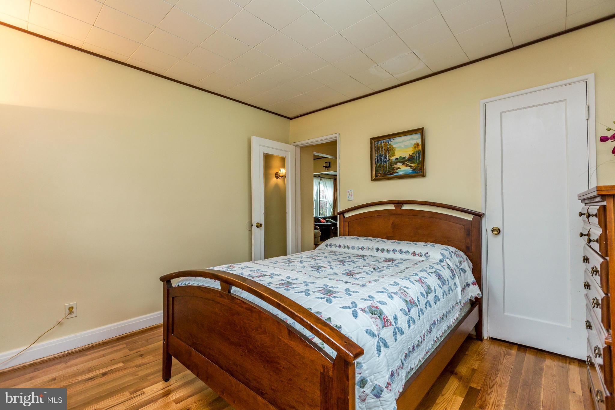 2508 Linwood Road Baltimore, MD 21234 - Photo 14 of 27 Main Level Bedroom 1