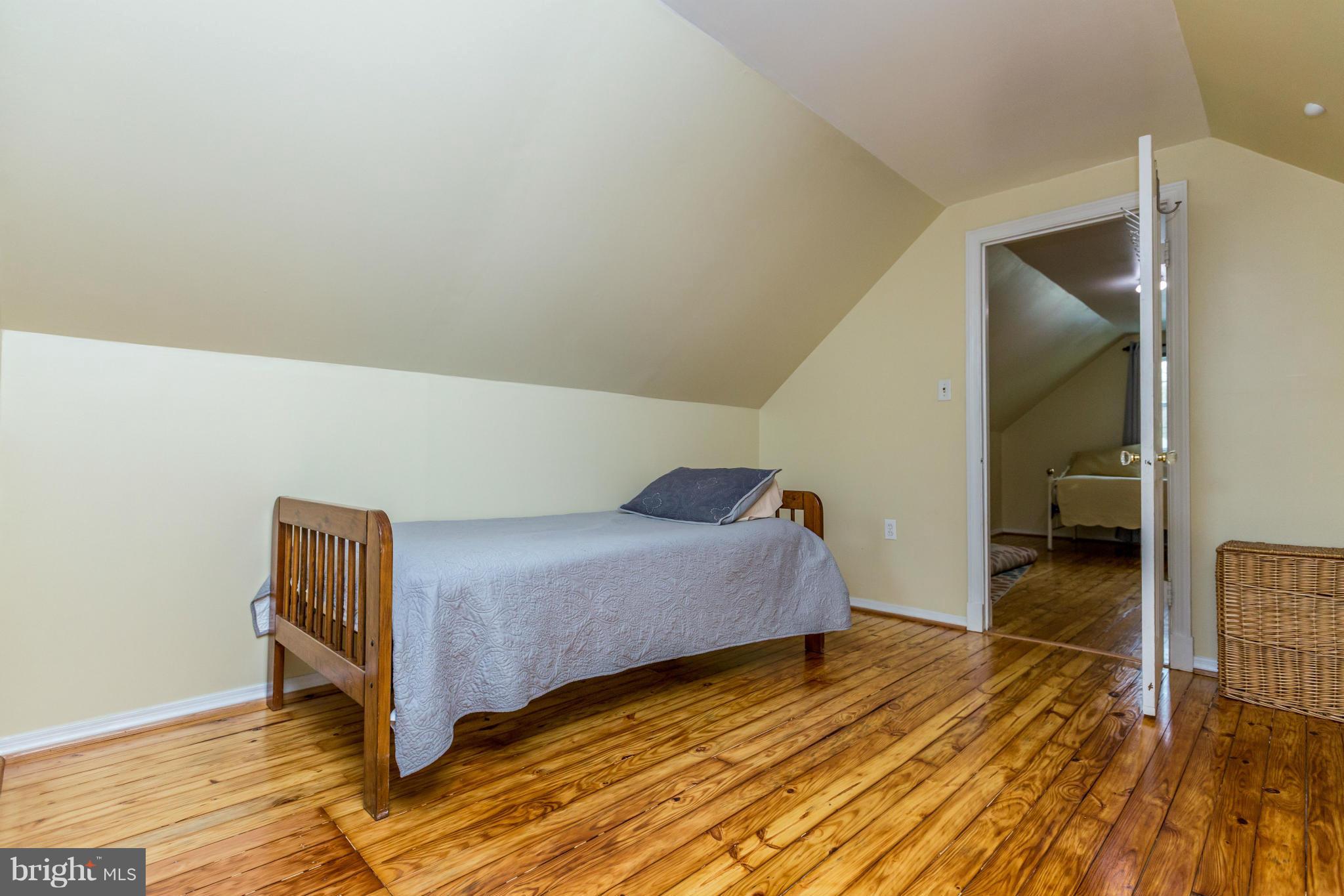 2508 Linwood Road Baltimore, MD 21234 - Photo 21 of 27 Upper Level Bedroom 3