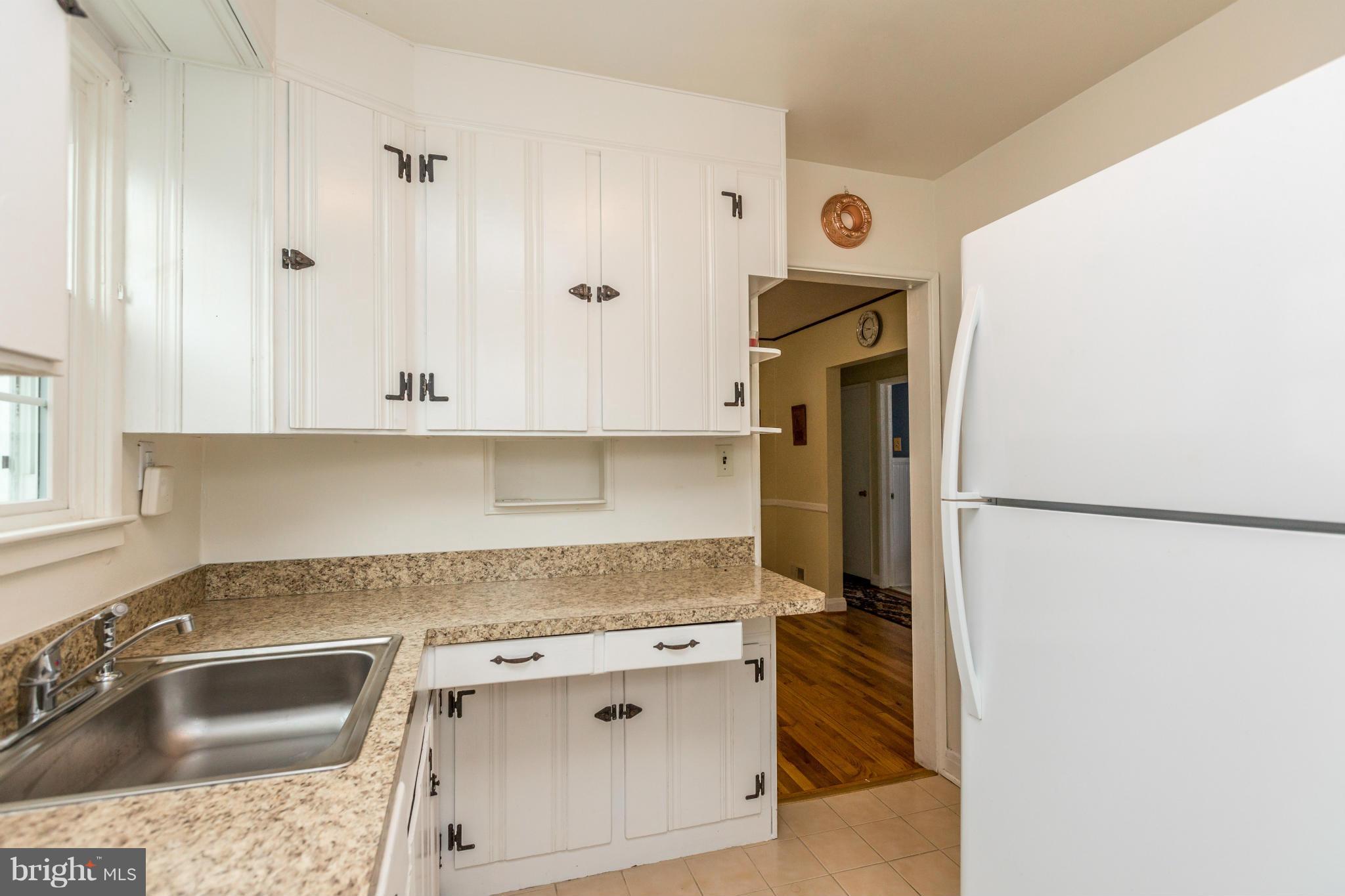 2508 Linwood Road Baltimore, MD 21234 - Photo 8 of 27 Kitchen