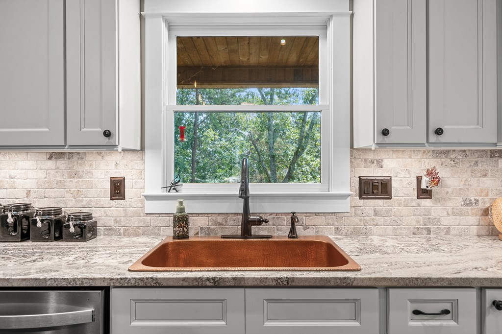 297 Greystone Road Talking Rock, GA 30175 - Photo 39 of 71 Gallery Image 39