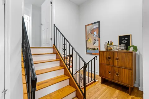 $799,000 | 377 3rd Street, Unit 1, Jersey City, NJ 07302