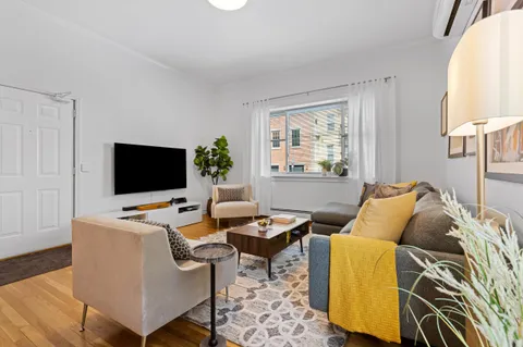 $799,000 | 377 3rd Street, Unit 1, Jersey City, NJ 07302