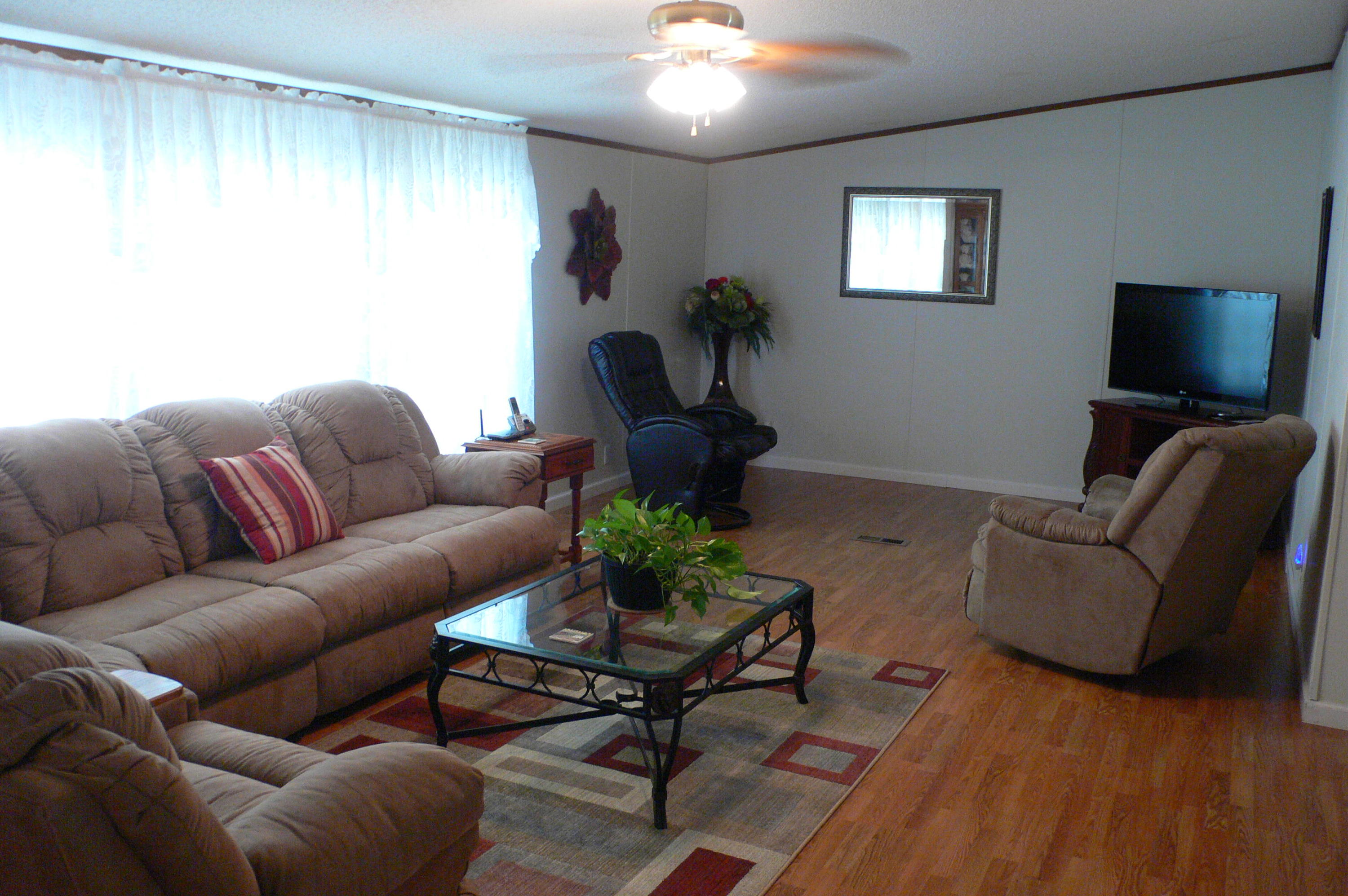 535 Strader Road Powell, TN 37849 - Photo 10 of 26 Family Room