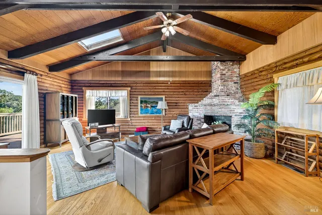 $899,000 | 30 Manzanita Avenue, Novato, CA 94945