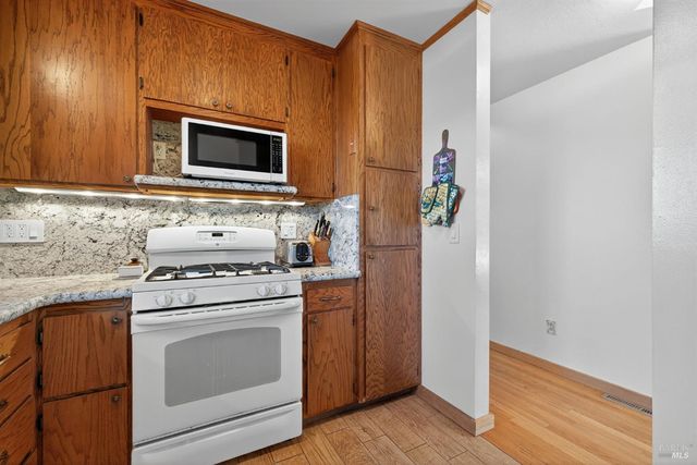 $899,000 | 30 Manzanita Avenue, Novato, CA 94945