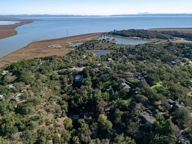 $899,000 | 30 Manzanita Avenue, Novato, CA 94945