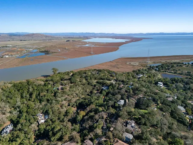 $899,000 | 30 Manzanita Avenue, Novato, CA 94945