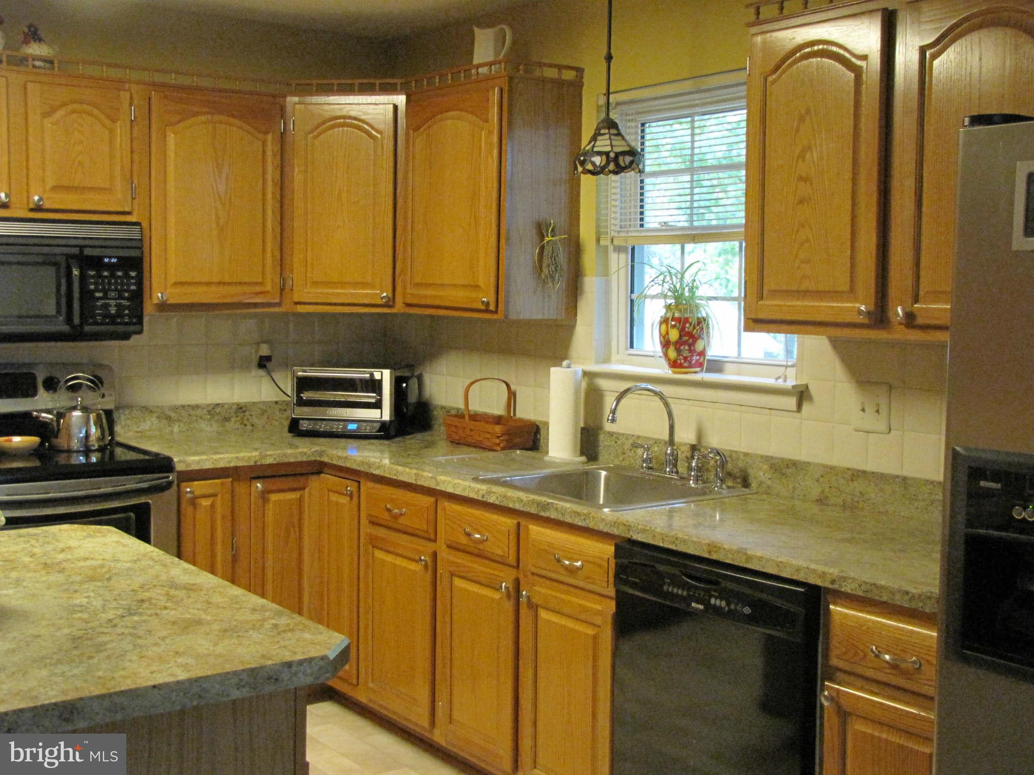 7816 Metacomet Road Hanover, MD 21076 - Photo 12 of 30 Kitchen