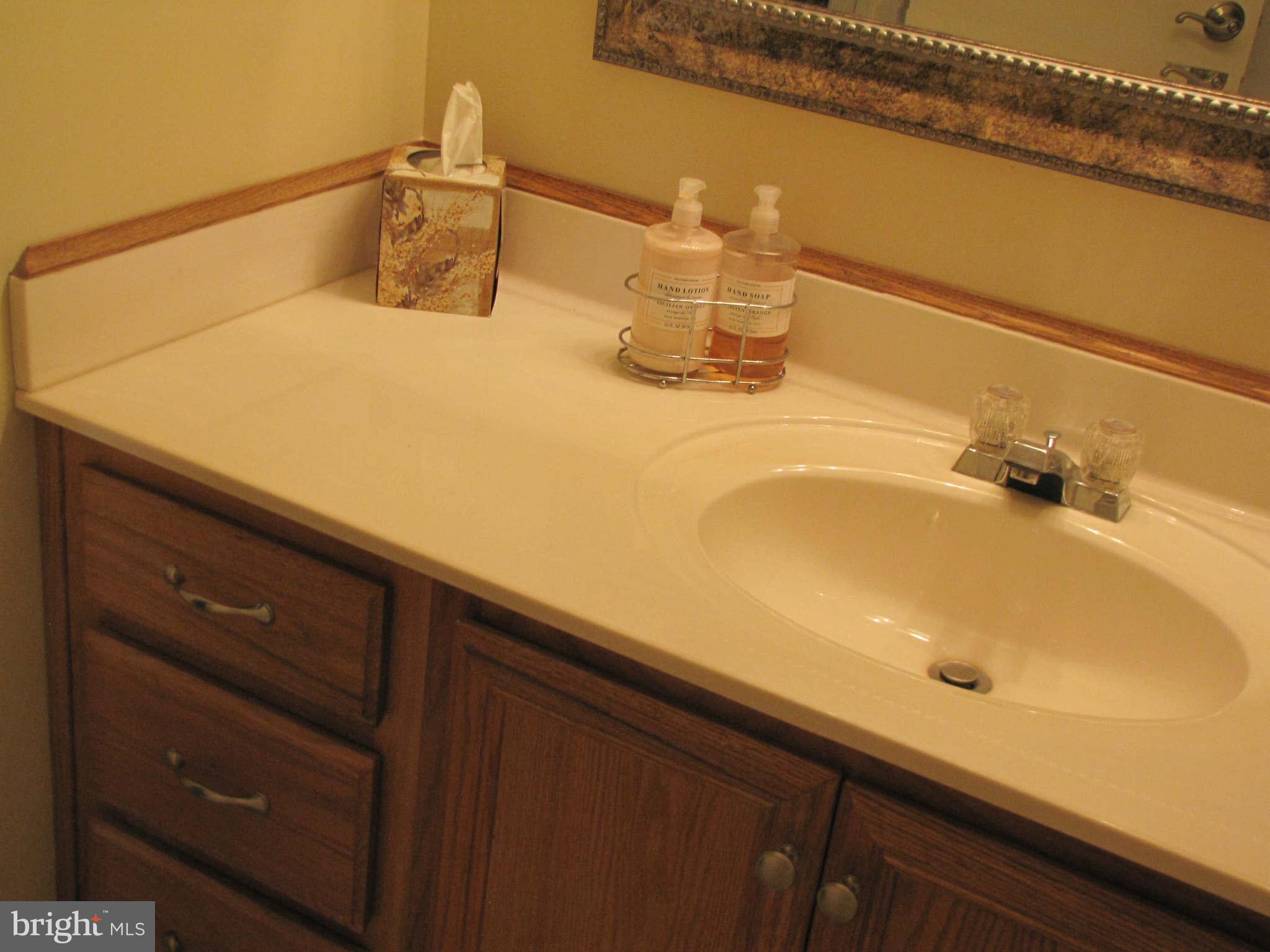 7816 Metacomet Road Hanover, MD 21076 - Photo 16 of 30 Bath