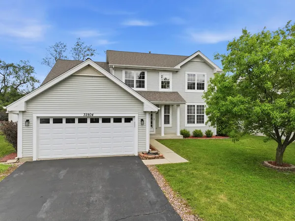 $3,150 | 32804 Bending Creek Road, Lakemoor, IL 60051