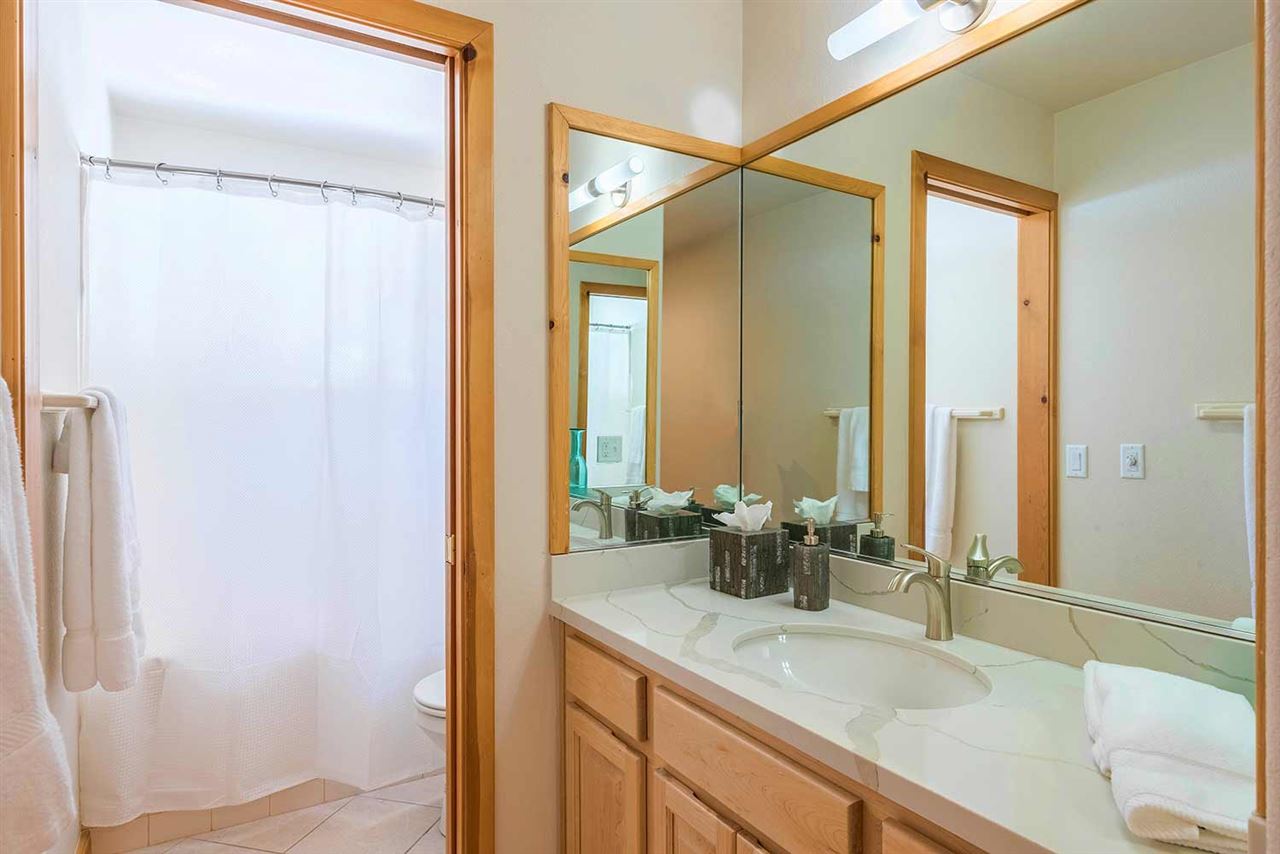 11580 Chalet Road Truckee, CA 96161 - Photo 11 of 14 Gallery Image 11