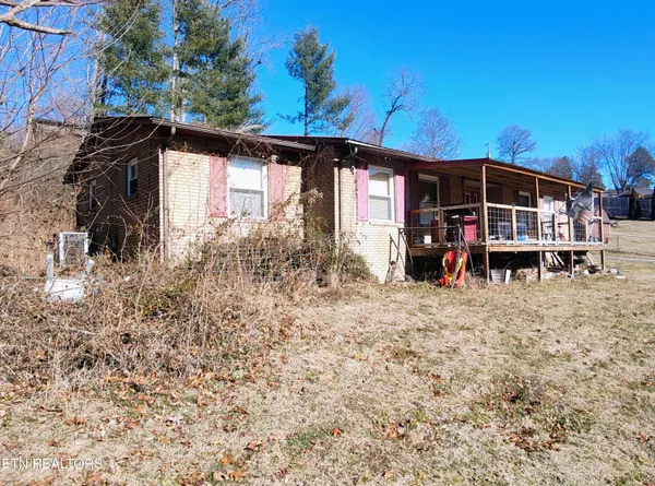 $159,000 | 190 Parliament Road, Harrogate, TN 37752