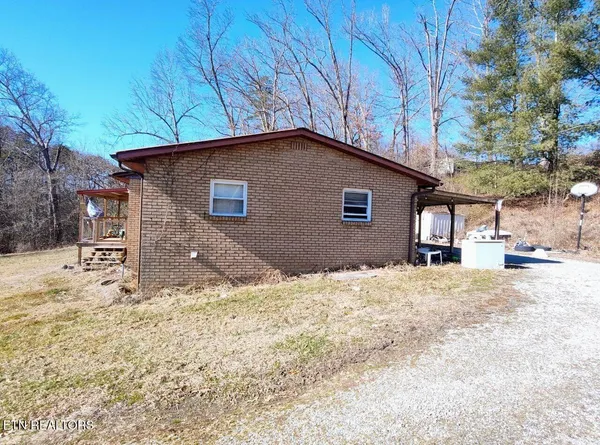 $159,000 | 190 Parliament Road, Harrogate, TN 37752