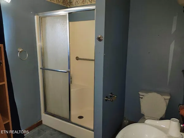 $159,000 | 190 Parliament Road, Harrogate, TN 37752