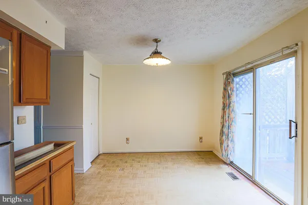 $225,000 | 537 Park Manor Circle, Unit 14, Bel Air, MD 21014